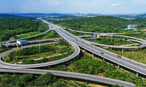 西华钢筋套筒应用于高速公路
